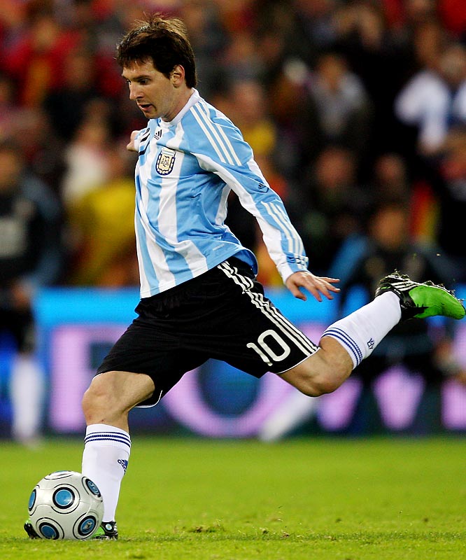 SOCCER PLAYER GALLERY PICTURES: Lionel Messi World Cup 2010 Pictures