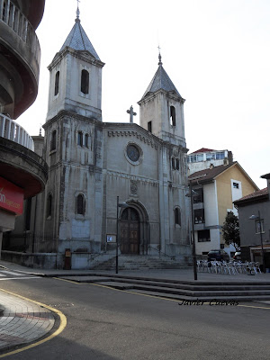 Iglesia parroquial de San Pedro desde la calle Barón de Grado. Grupo Ultramar Acuarelistas