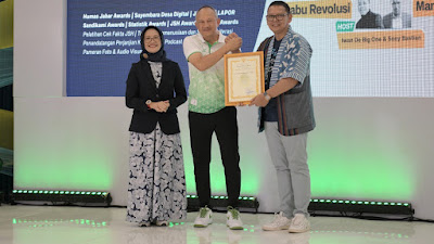 Plh Sekda Jabar Raih Penghargaan Inisiator Transformasi Birokrasi Jawa Barat 