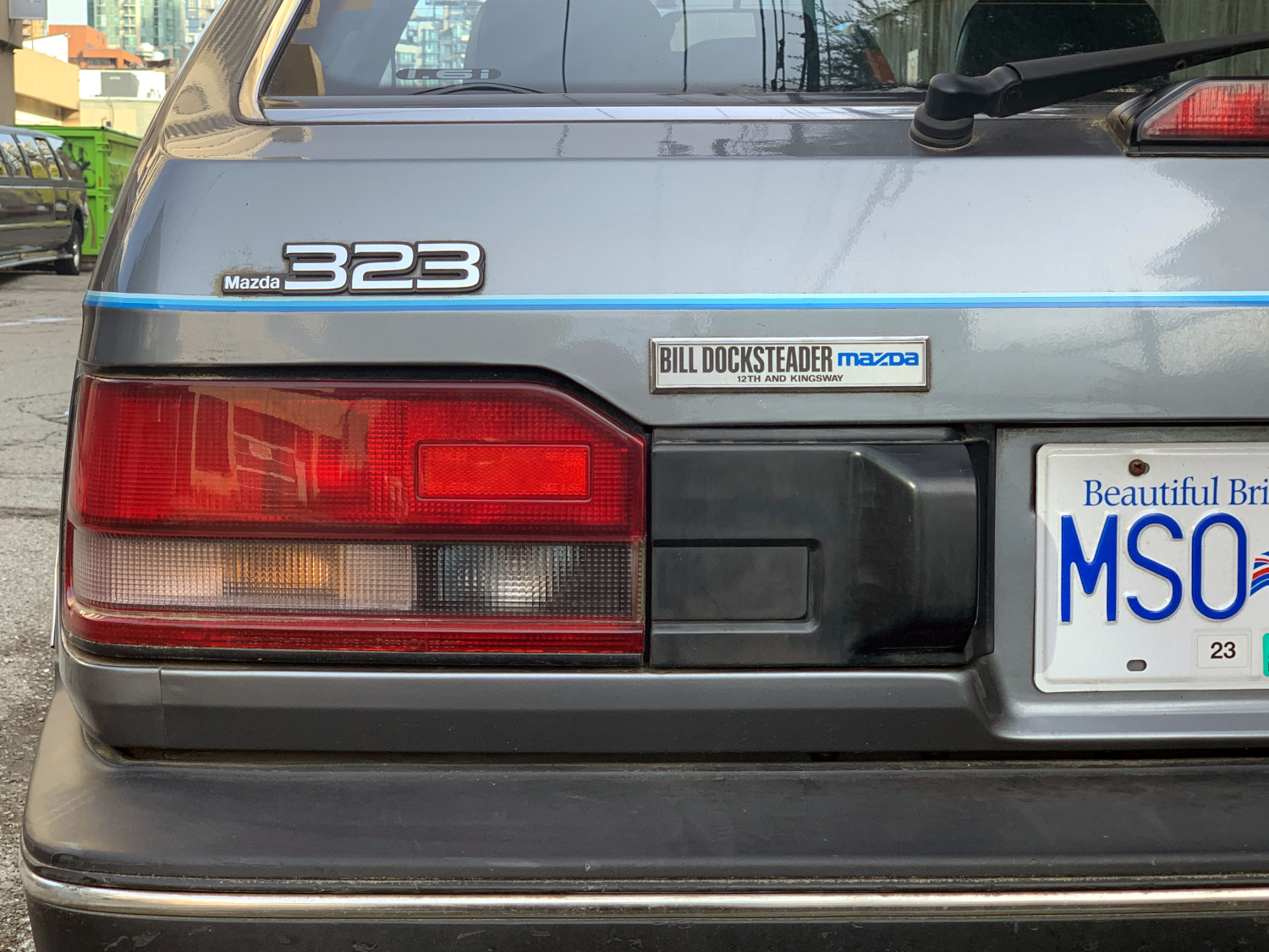 1989 Mazda 323 DX 03