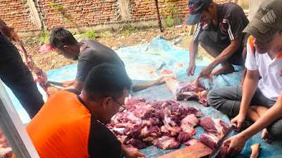 Wujudkan Program Tebar 1.8 Juta Paket Kurban,DPD PKS Bulukumba Sembelih Hewan Kurban Hari ini.