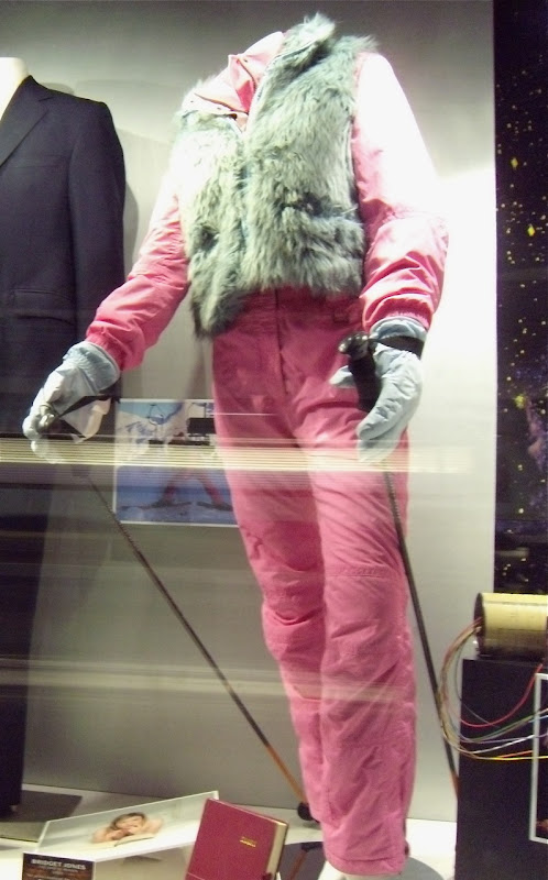 Bridget Jones pink ski movie outfit