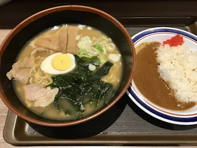 名代富士そば『煮干しラーメン』