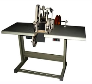 Cloth cutting machine