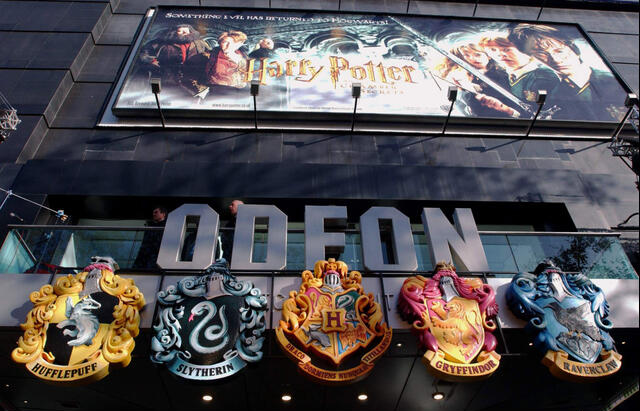 Há exatamente 20 anos, acontecia a première de 'Harry Potter e a Câmara Secreta' | Ordem da Fênix Brasileira