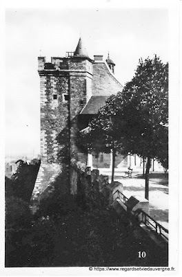 Photo ancienne d'Auvergne : lieux divers.