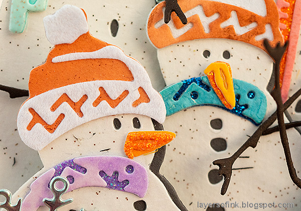 Layers of ink - Snowmen Meeting Tag Tutorial by Anna-Karin Evaldsson. Paper hat.