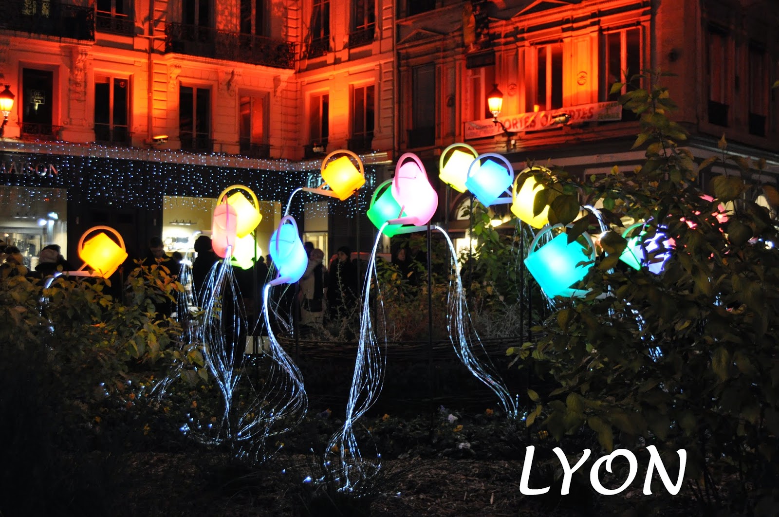 http://carnetocean.blogspot.fr/2014/09/lyon-en-lumieres.html