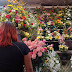 Floristas se preparan para venta del 10 de mayo