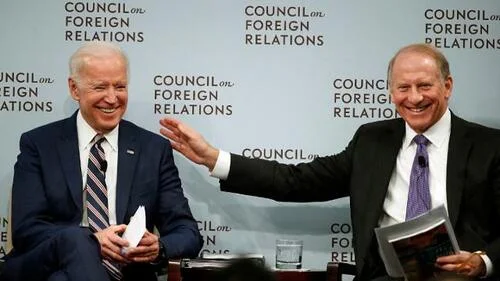 US President Joe Biden, left, and CFR President Richard N. Haass, right.