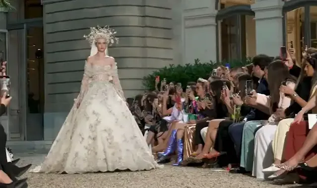Styles and Designs of Ramp Dresses