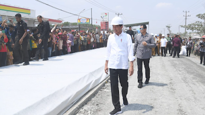 Berbiaya Rp 800 Miliar, Presiden Sebut Jalan Rusak di Lampung Tengah Sudah Selesai 70 Persen