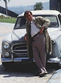 Columbo, lieutenant, peter falk, 044 APD, peugeot 403, 403 décapotable, jouy le chatel, éclairages, lampe, lampesgrichard, richard, grichard, g’richard, vintage, ancien, retro, atelier, désign, industriel, édison, brocante, loft, dans le noir, ampoule