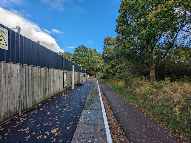 Smallford Station looking east