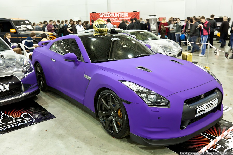 Select Nissan GTR chromed or matt purple