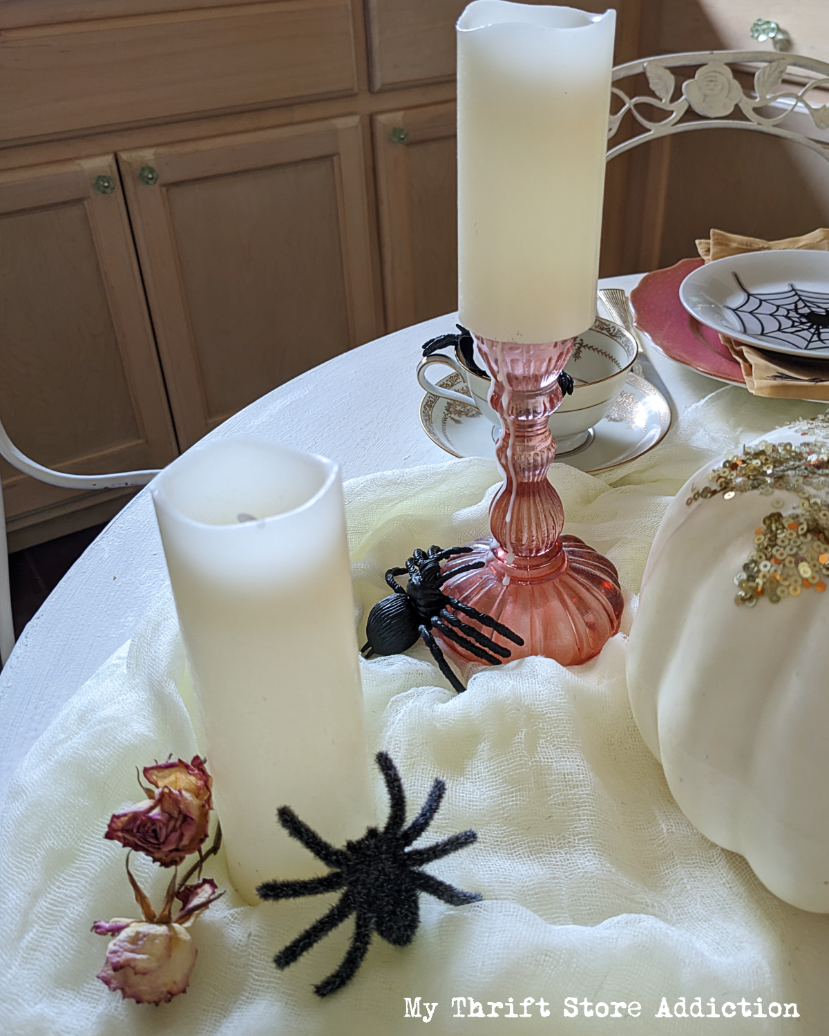 nontraditional elegant Halloween table