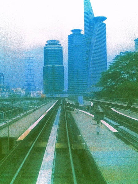 Olympus Pen EE-S, Half Frame Photography, Down the LRT Line, Part I 03