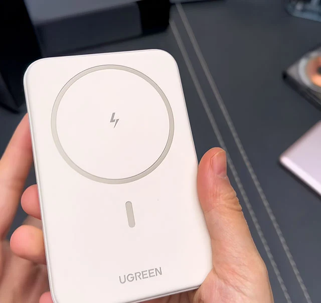 UGREEN Magnetic Power Bank 10,000mAh Wireless Portable Charger Review: Is It Worth It?