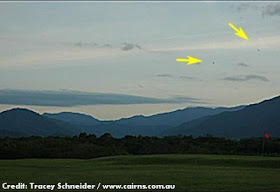 Mystery UFO Cluster 'Snapped' Over Cairns - March 2013