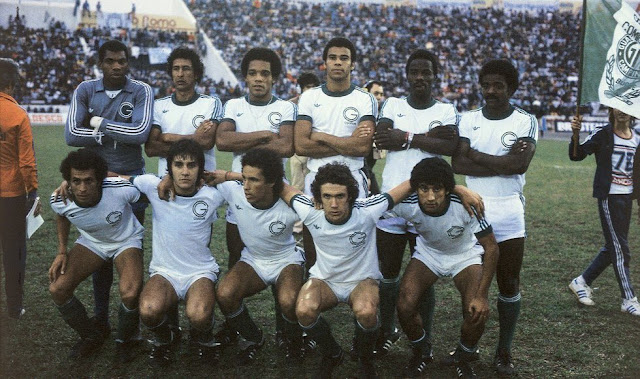 #Guarani (1978): Back row: Neneca, Édson, Mauro, Gomes, Miranda, ZéCarlos; Fromt row: Capitão, Renato, Careca, Manguinha, Bozó