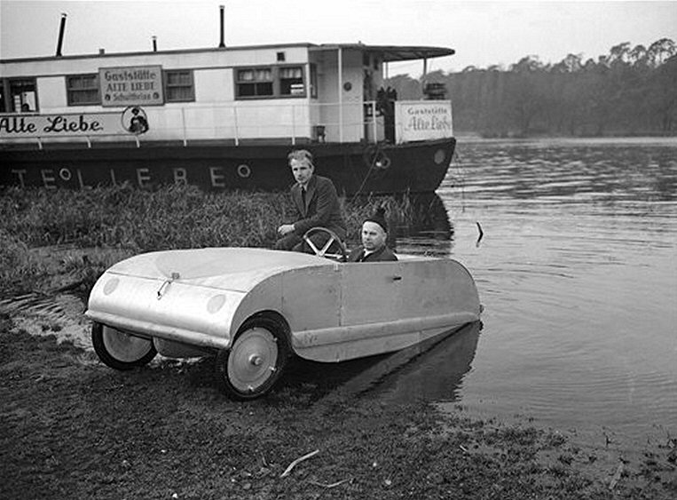 Amphibious Car