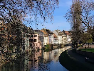 Photos of France: Bend in the river in Strasbourg