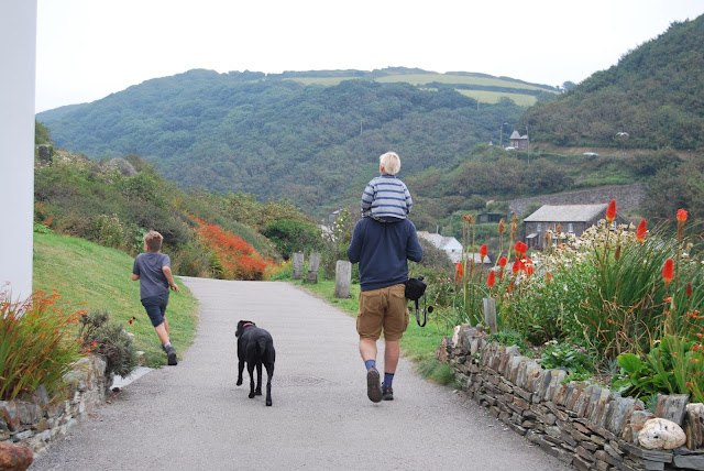 Cornish Tales - Staying at Boscastle YHA, photo by modernbricabrac.com