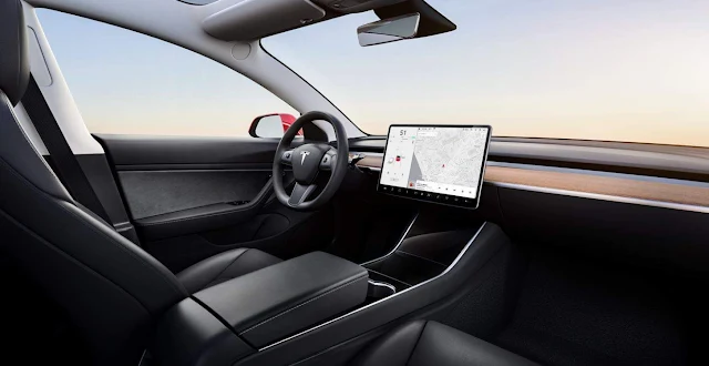 Tesla Model 3 - interior