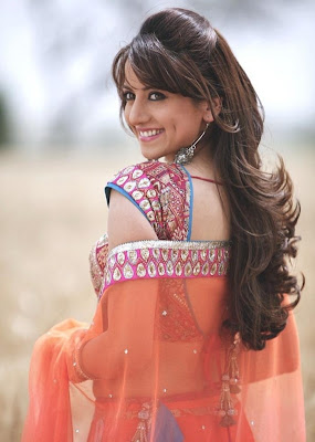 Kulraj Randhawa Beautiful Eyes Wallpapers Kulraj Randhawa Yamla Pagla Deewana 2