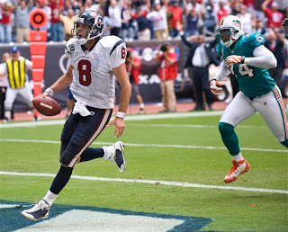 a gutsy 4th down QB sneak gave the Texans the win over the Dolphins