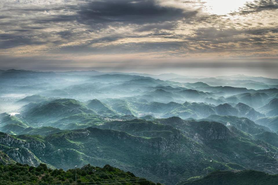 Sakesar Peak, Soon valley, Mountain peak in Punjab, one day trip in Punjab, top valley in Punjab. Salt range Punjab