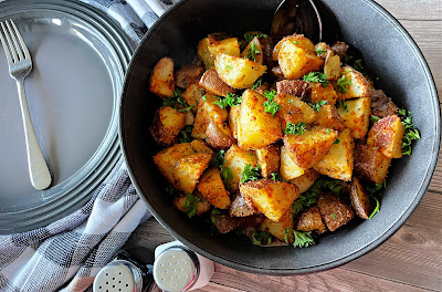 Garlic Parmesan Potatoes-Everyday Mom's Meals