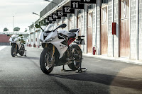 2013 Triumph Daytona 675 R Wallpaper Gallery 8