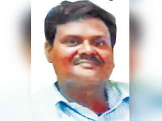 पूरग्रस्त सांगलीत मदतीसाठी आलेल्या लातूरच्या पशुरोगतज्ञाचा मृत्यू.