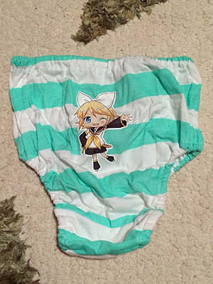 鏡音リンの縞々パンツ