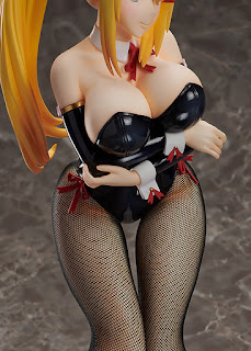 Darkness de "KONOSUBA" vestida de conejita en esta figura de FREEing.