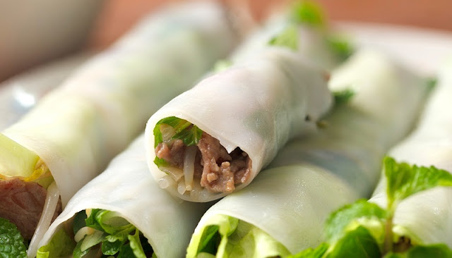 "Pho Cuon" - The Culinary Characteristics Of Hanoians