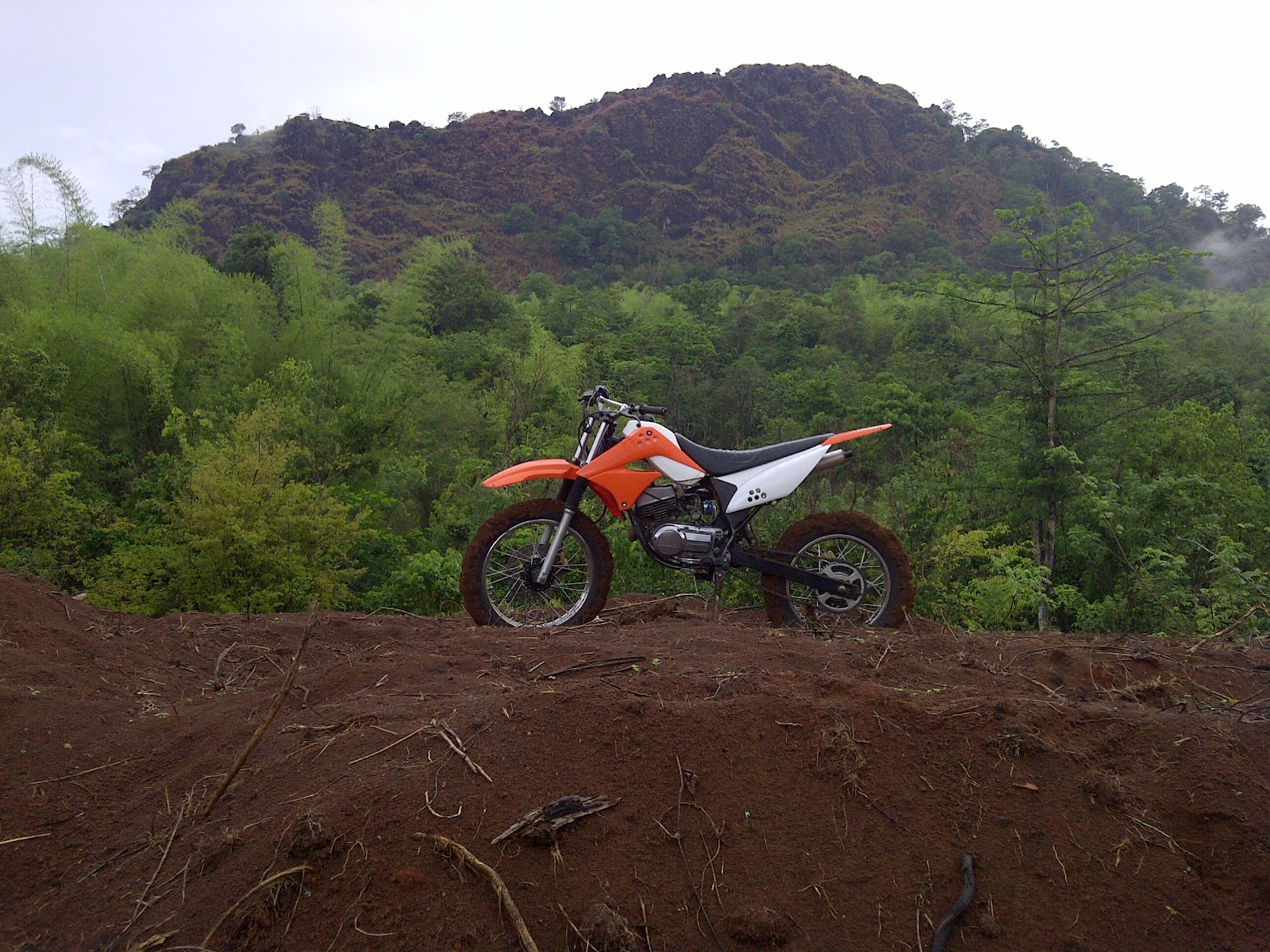 Modifikasi Motor Trail: Modifikasi Trail Yamah RX Spesial