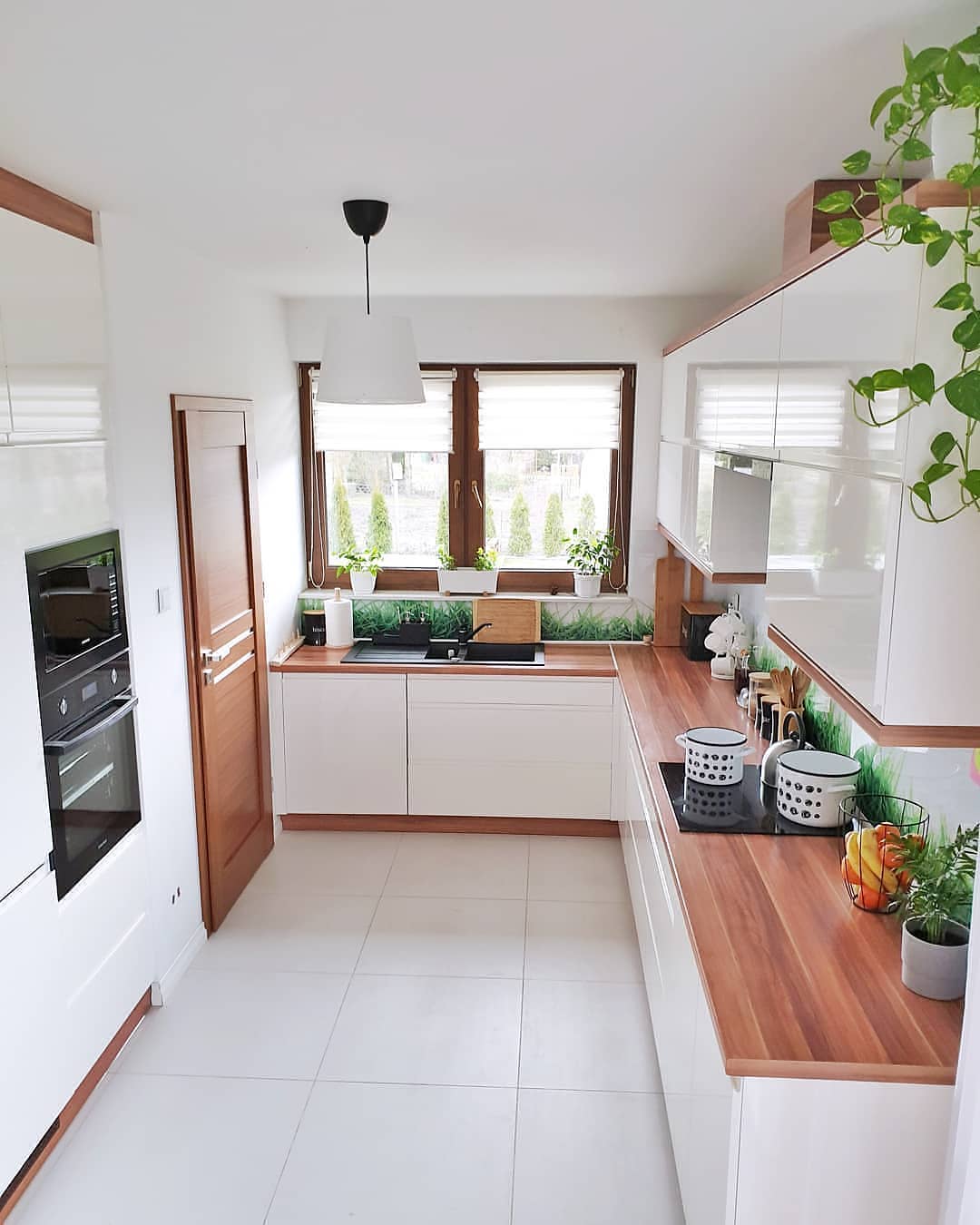 Kumpulan Inspirasi Desain Dapur Minimalis Bahan Kayu Yang Sederhana Namun Tetap Elegan Dan Minim Budget Homeshabbycom Design Home Plans