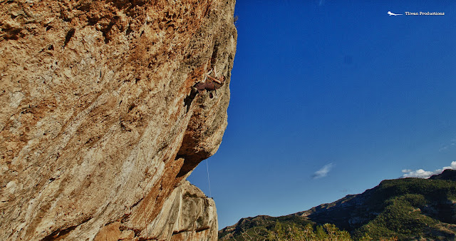 Escalada a Margalef sector la mainadera 7b