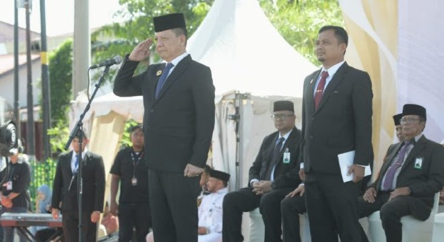 Penjabat Gubernur Inspektur Upacara Ulang Tahun ke-50 Bank Aceh Syariah