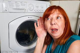 Ibu yang tergila-gila dengan mesin cucinya