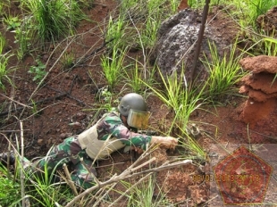 Tim Jihandak Konga XX-J Berhasil Jinakan Ranjau Darat di Kongo