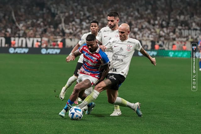 SBT supera Globo e vai transmitir Champions League na TV aberta