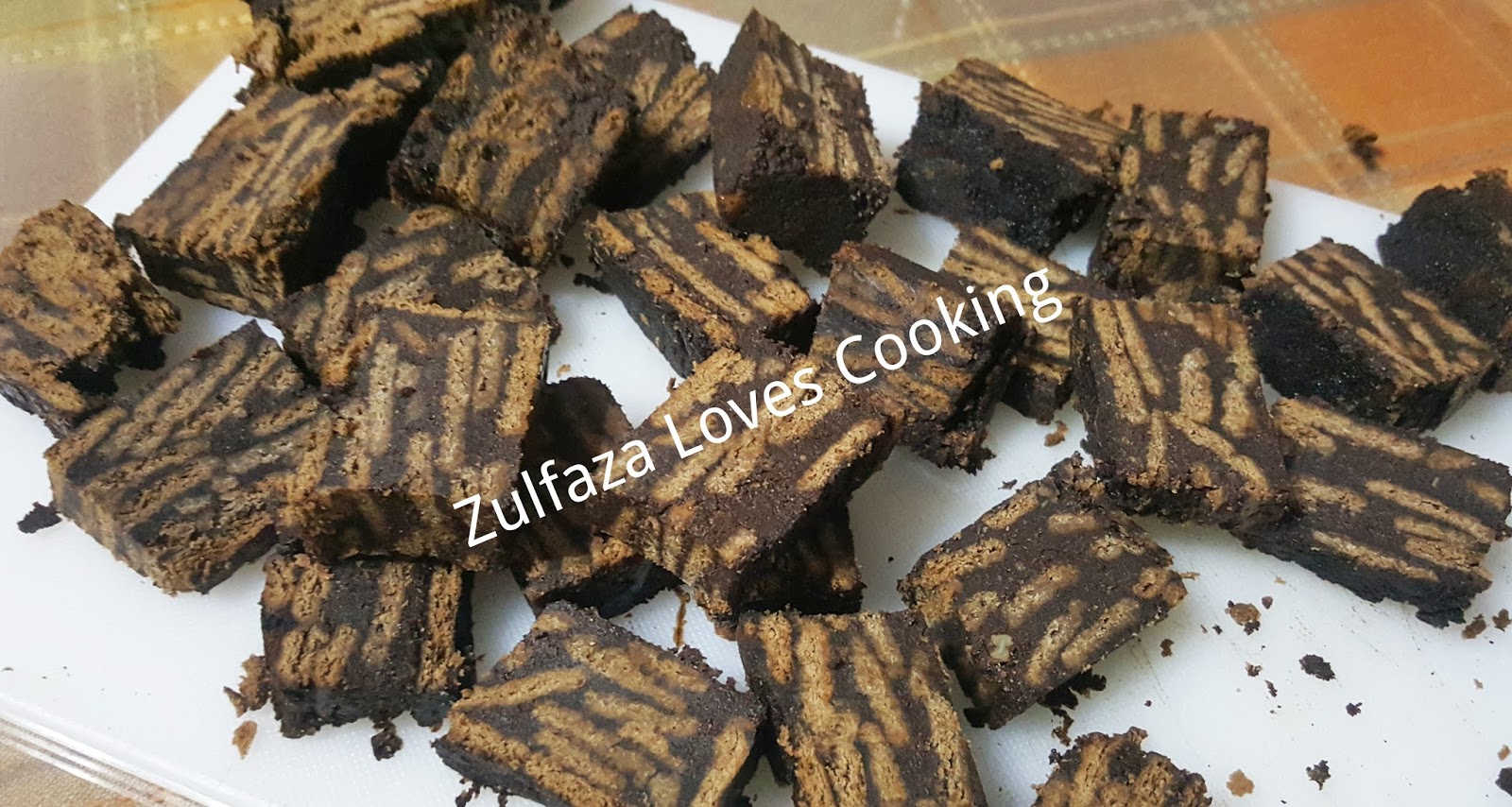 ZULFAZA LOVES COOKING: Kek Batik Biskut Marie