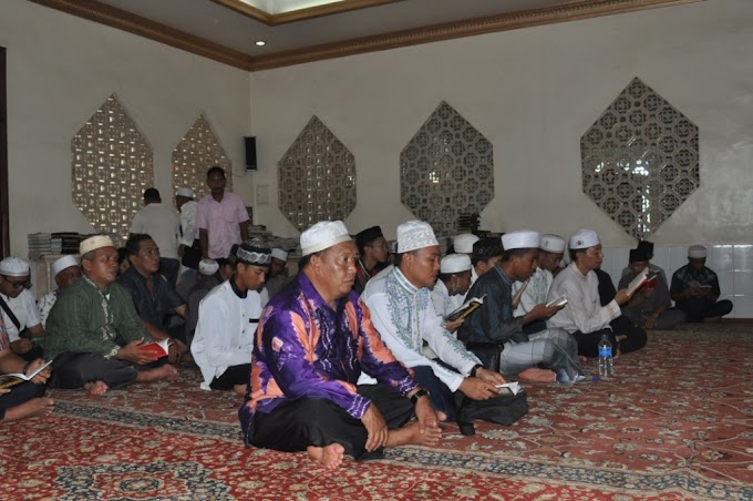 Kelas XII MAN Pelaihari Tour Religius