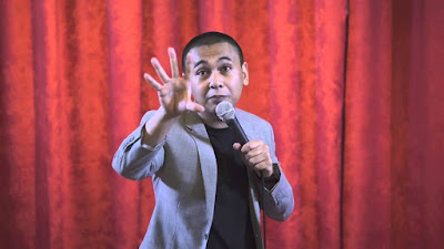 Raditya Dika , Penulis yang Bersinar di Dunia Entertainment
