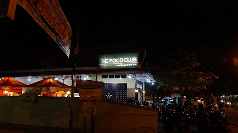 Welcome To The Food Club Pontianak