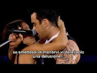 Robbie Williams-Come undone Music Video