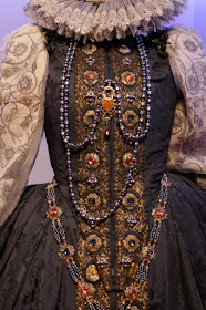Queen Elizabeth I Mary Queen of Scots costume